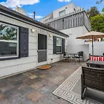 La Jolla Beach Retreat Casita
